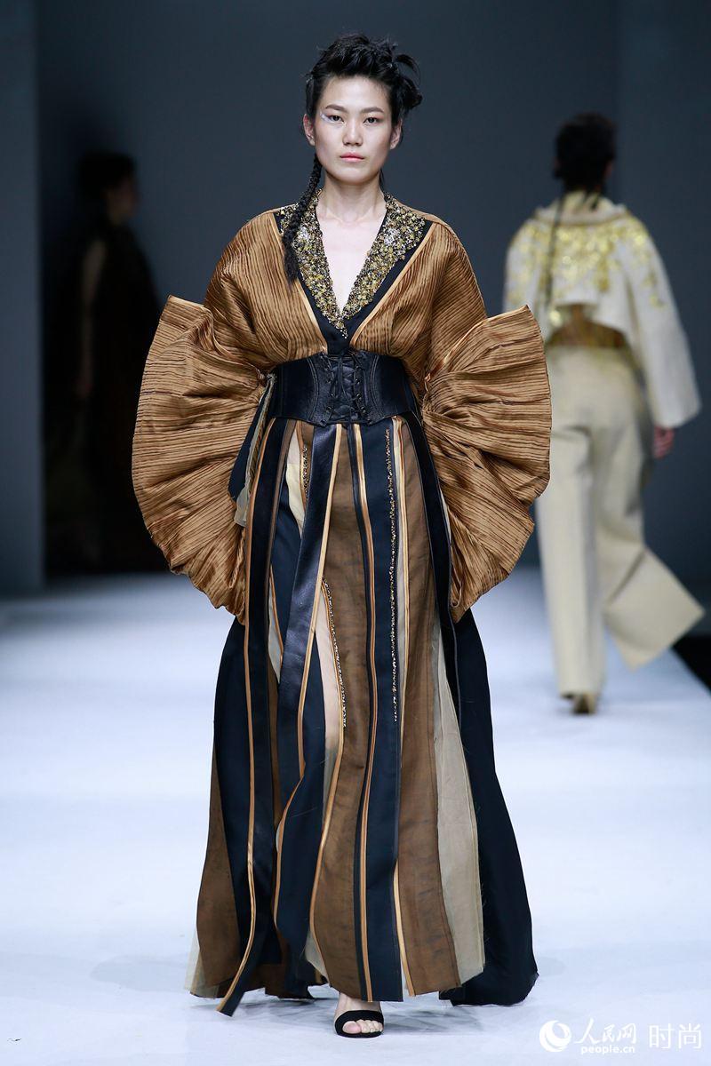 浙江理工大学服装学院 2018届服装与服饰设计毕业作品发布会作品赏析